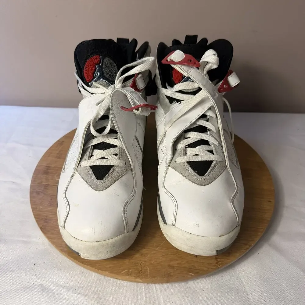 Men's Air Jordan 8 Retro Bugs Bunny 2013 White Red Black Size 12